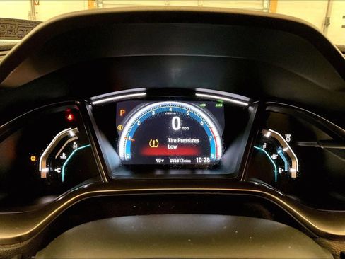 Used 2019 Honda Civic EX image 19