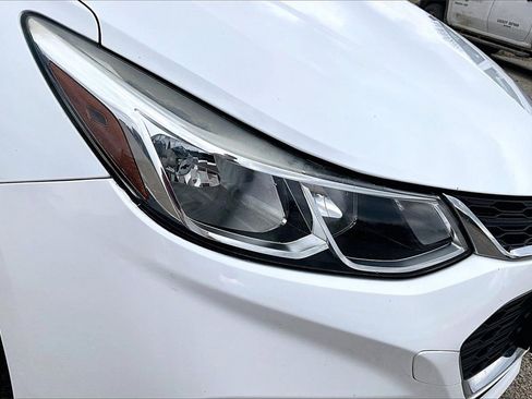 Used 2018 Chevrolet Cruze LS image 29