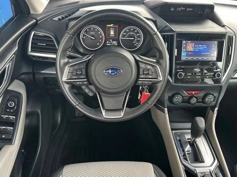 Used 2019 Subaru Forester Premium AWD/4WD image 17