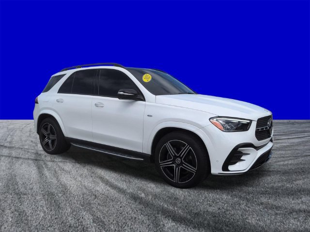 Used 2025 Mercedes-Benz GLE 450e 4MATIC image 2