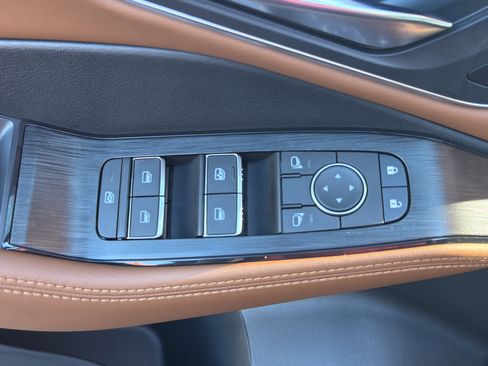 New 2026 Nissan Rogue Platinum image 18