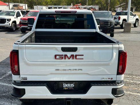 Used 2023 GMC Sierra 2500 AT4 image 6