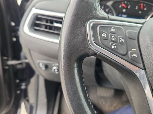 Used 2020 Chevrolet Equinox LT image 18