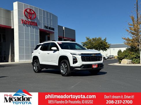 Used 2025 Chevrolet Equinox LT w/ Convenience Package II image 1