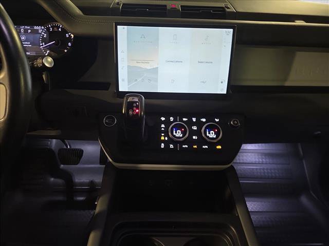 Certified 2023 Land Rover Defender 110 X-Dynamic SE AWD/4WD image 21