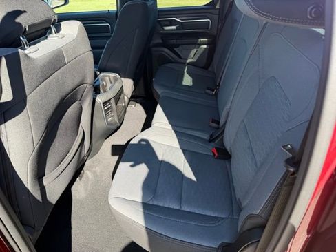 Used 2025 RAM 1500 Big Horn AWD/4WD image 33
