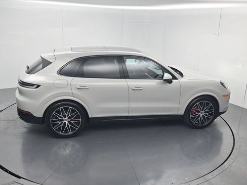 Used 2025 Porsche Cayenne S AWD/4WD image 62