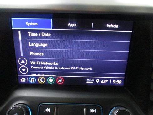 Used 2023 GMC Acadia SLE w/ Driver Convenience Package FWD image 31