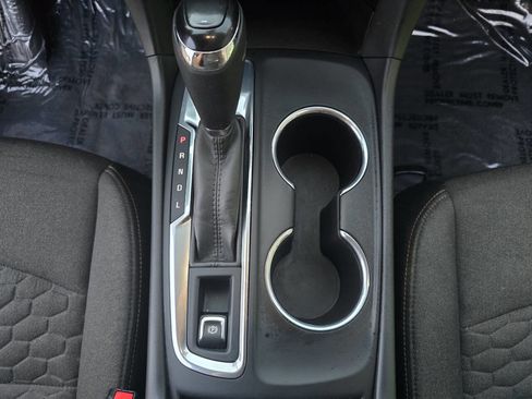 Used 2021 Chevrolet Equinox LT image 34