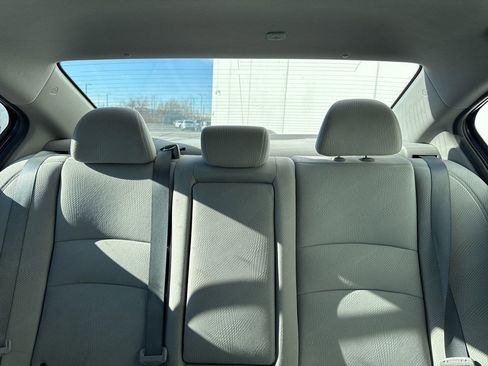 Used 2017 Honda Accord EX image 5