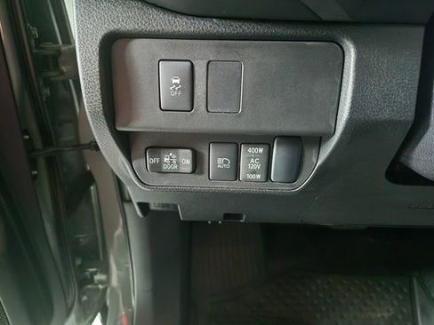Certified 2023 Toyota Tacoma TRD Sport AWD/4WD image 17