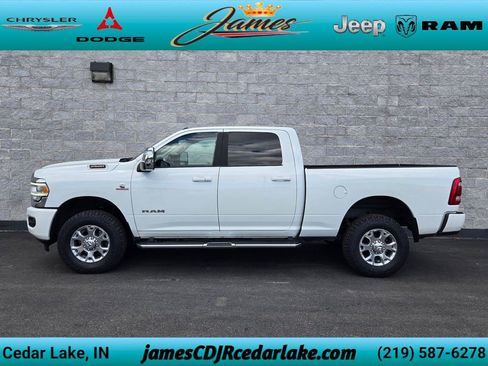 Used 2024 RAM 2500 Laramie AWD/4WD image 2