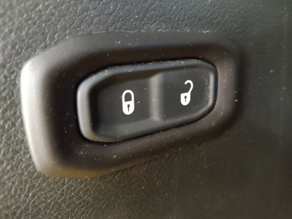 Used 2019 Jeep Wrangler Sport AWD/4WD image 27