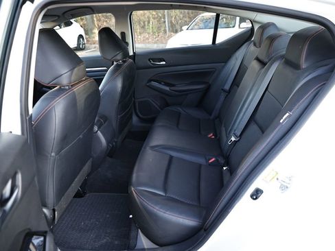 Used 2024 Nissan Altima 2.5 SR image 13