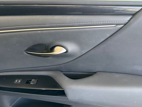 Certified 2023 Lexus ES 350 w/ Accessory Package (Z2) FWD image 21