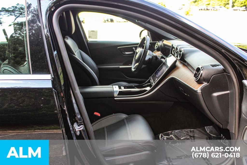 Used 2024 Mercedes-Benz C 300 Sedan image 18