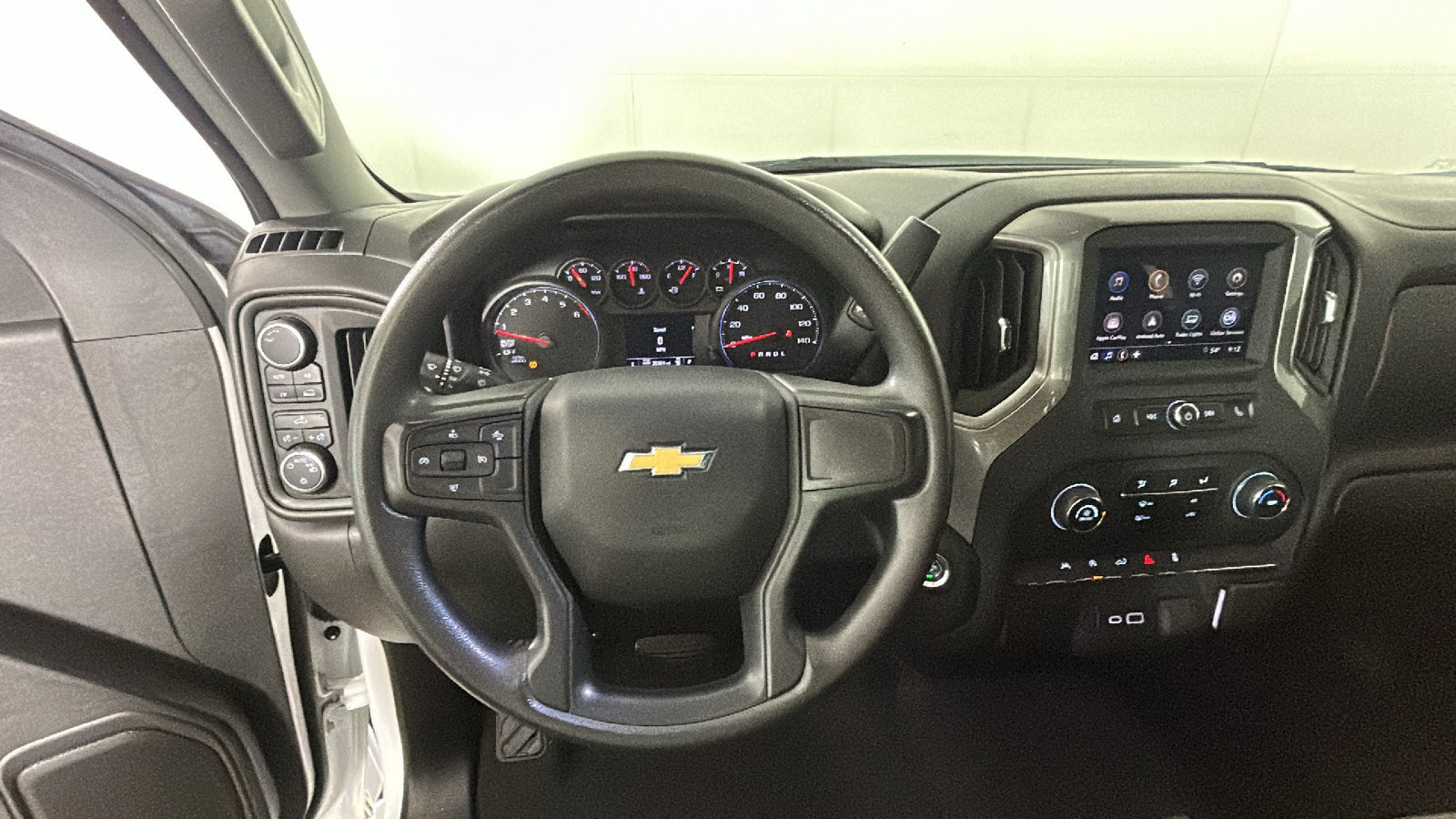 Used 2023 Chevrolet Silverado 1500 Custom AWD/4WD image 16