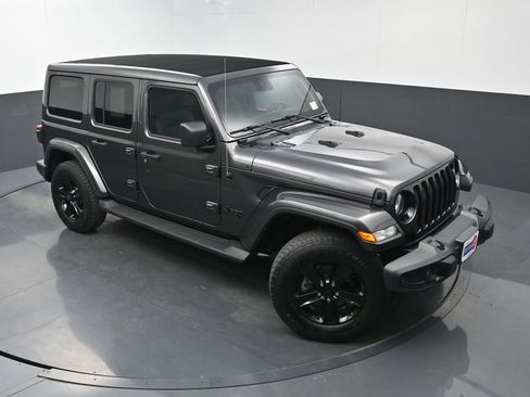 Used 2021 Jeep Wrangler Unlimited Sahara image 31