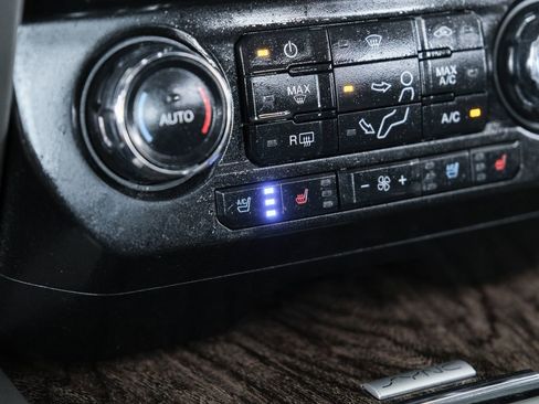 Used 2018 Ford F250 Lariat w/ Chrome Package image 52