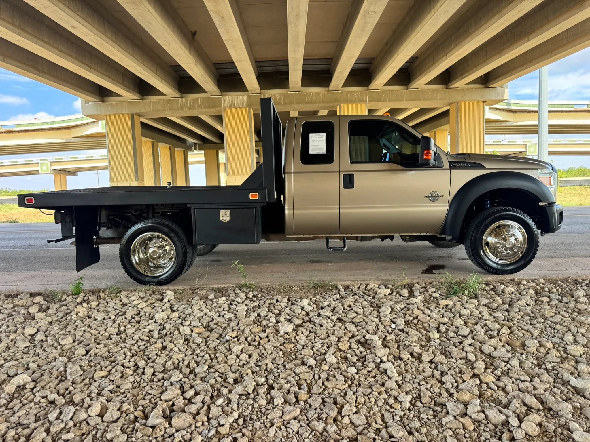 Used 2012 Ford F450 XL w/ PWR Equipment Group AWD/4WD image 2