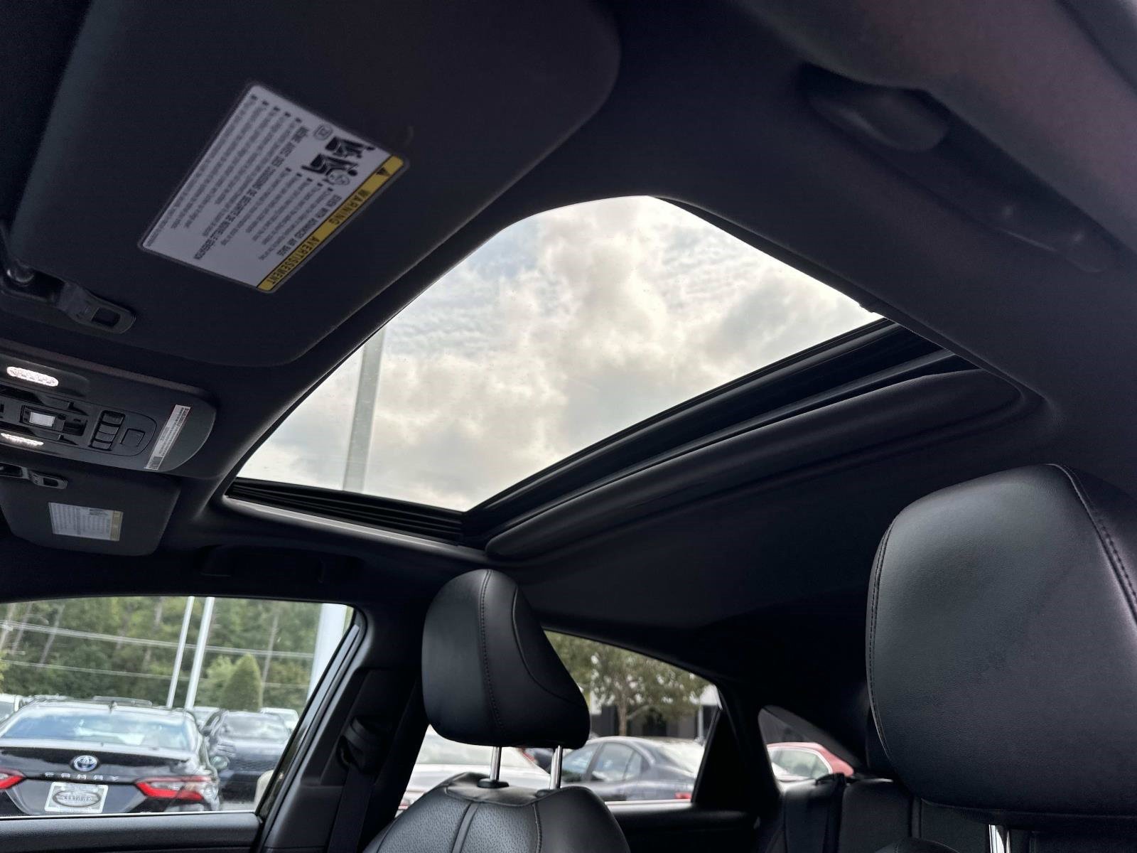 Used 2021 Toyota Avalon Limited w/ Advanced Safety Package FWD image 19