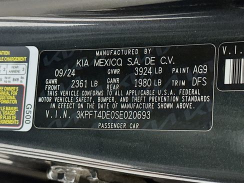 Used 2025 Kia K4 LXS image 12