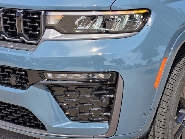 New 2027 Jeep Grand Cherokee Limited AWD/4WD image 5