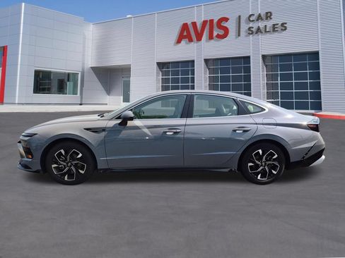 Used 2025 Hyundai Sonata SEL FWD image 10