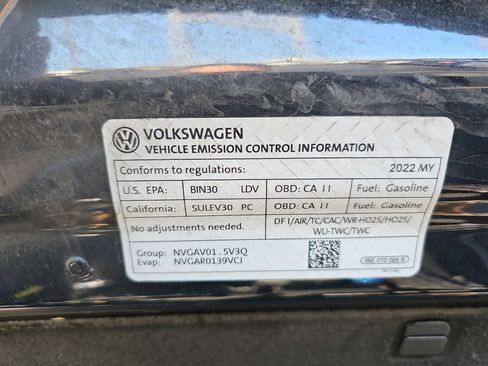 Used 2022 Volkswagen Jetta SE w/ Panoramic Sunroof Package image 10