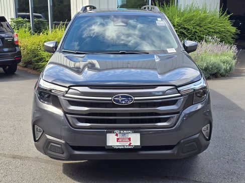 Certified 2025 Subaru Forester Premium AWD/4WD image 2