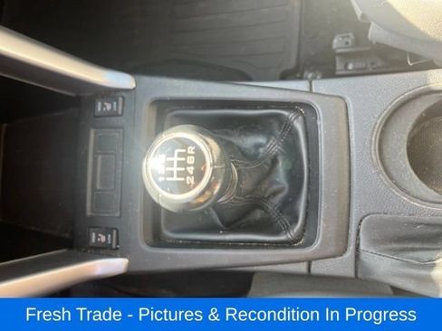 Used 2014 Subaru Forester 2.5i Premium w/ Popular Package #2 AWD/4WD image 17