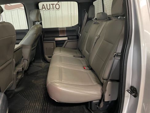 Used 2015 Ford F150 Lariat image 16