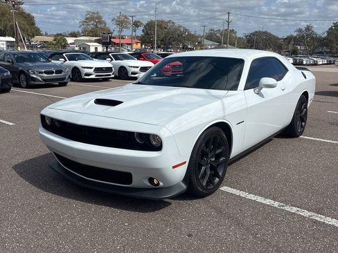 Used 2022 Dodge Challenger R/T w/ Blacktop Package image 2