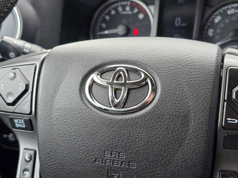 Used 2021 Toyota Tacoma TRD Off-Road w/ TRD Premium Off Road Package image 29