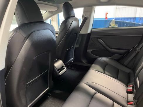 Used 2022 Tesla Model 3 Long Range image 17