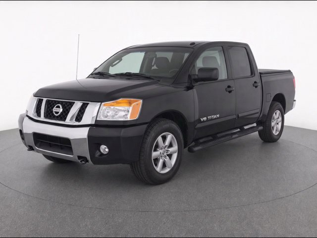 Used 2014 Nissan Titan SV w/ SV Value Truck Package AWD/4WD image 3