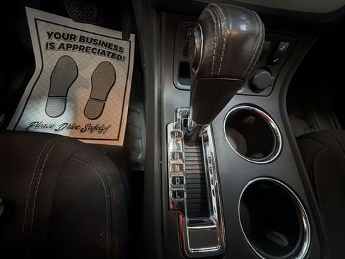 Used 2014 GMC Acadia SLE image 19