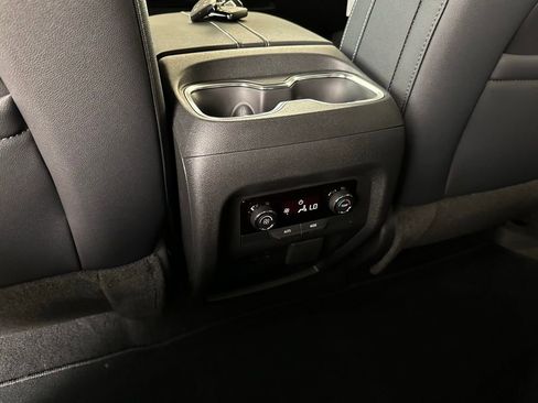 New 2026 Chevrolet Traverse LT image 22