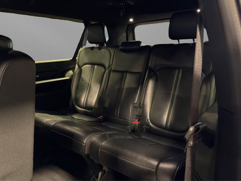 Used 2024 Jeep Wagoneer L Series II w/ Flexible Seating Group AWD/4WD image 41