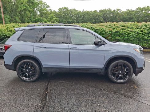 Certified 2025 Honda Passport Black Edition image 7