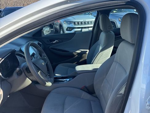 Used 2024 Chevrolet Malibu LT image 8