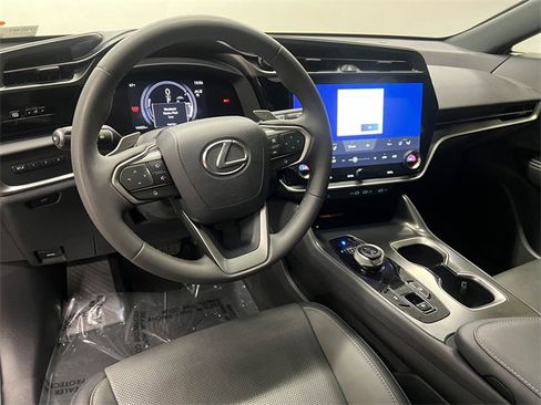 Certified 2023 Lexus RZ 450e Premium image 16
