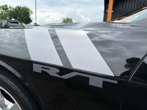 Used 2009 Dodge Challenger R/T RWD image 18