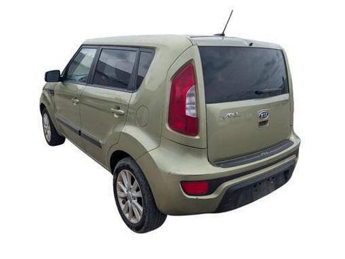 Used 2012 Kia Soul + FWD image 3
