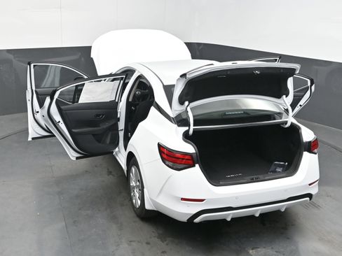 New 2025 Nissan Sentra S image 42