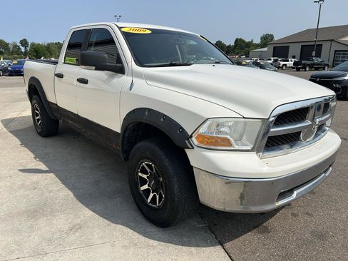 Used 2009 Dodge Ram 1500 Truck SLT w/ Light Group AWD/4WD image 3