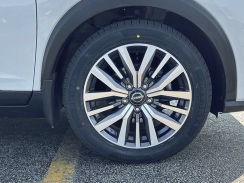 Used 2023 Nissan Kicks SV FWD image 14