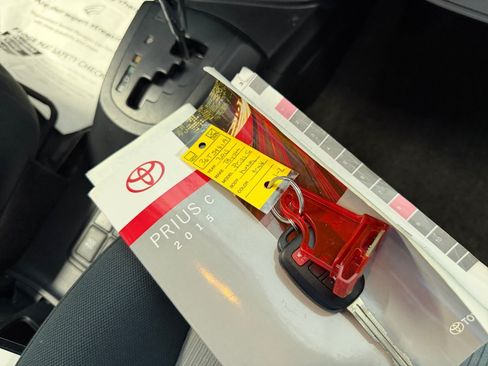 Used 2015 Toyota Prius C Two FWD image 38