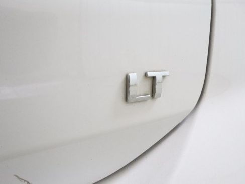Used 2019 Chevrolet Equinox LT FWD image 23