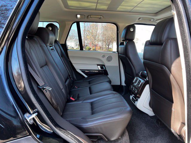 Used 2017 Land Rover Range Rover HSE AWD/4WD image 20